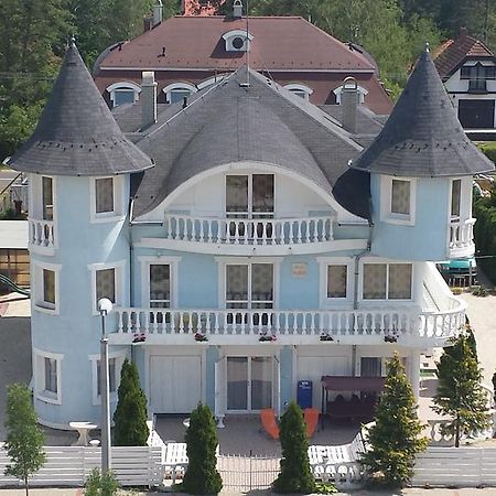 Crystal és Susanne Panzió Bed and Breakfast Siófok Exterior foto