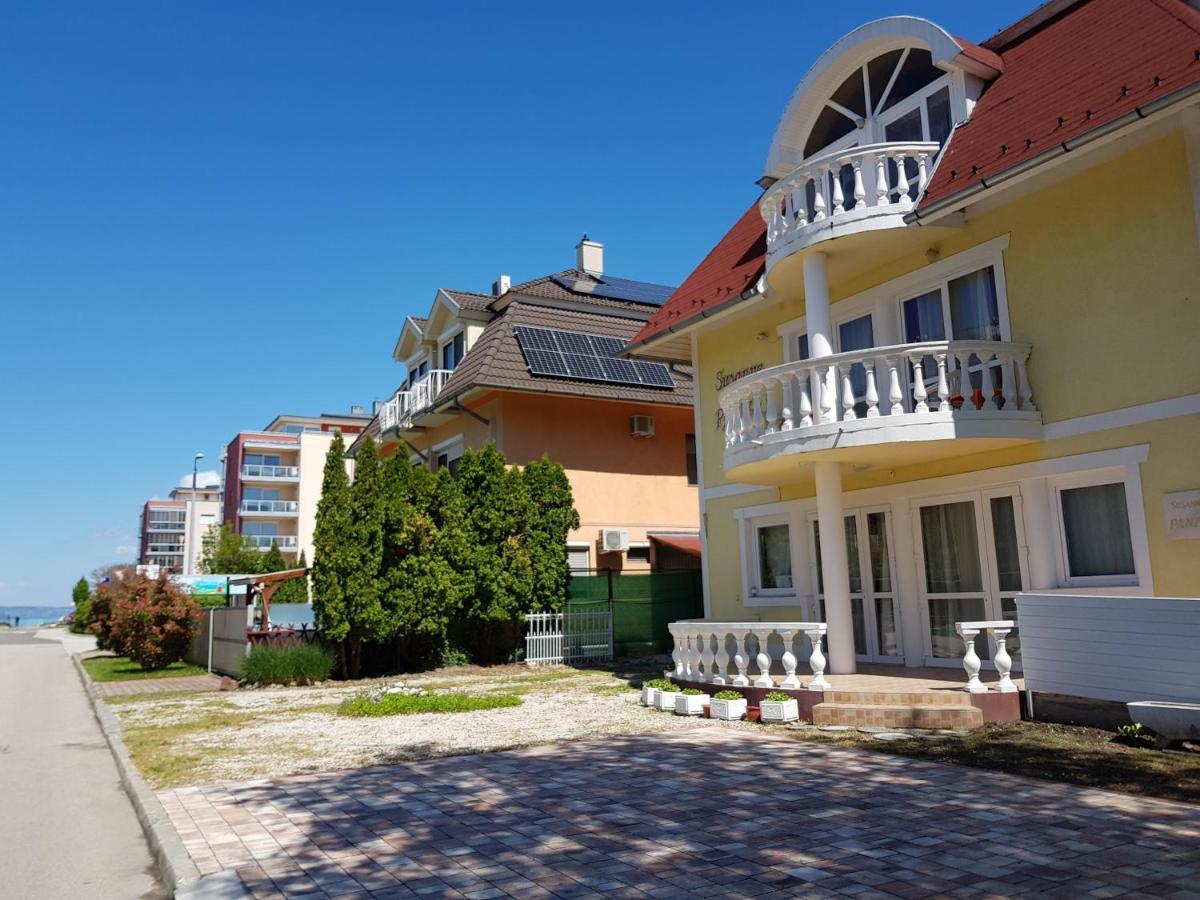Crystal és Susanne Panzió Bed and Breakfast Siófok Exterior foto