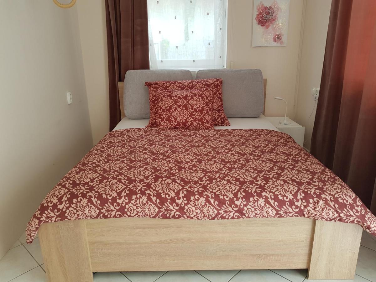 Crystal és Susanne Panzió Bed and Breakfast Siófok Exterior foto