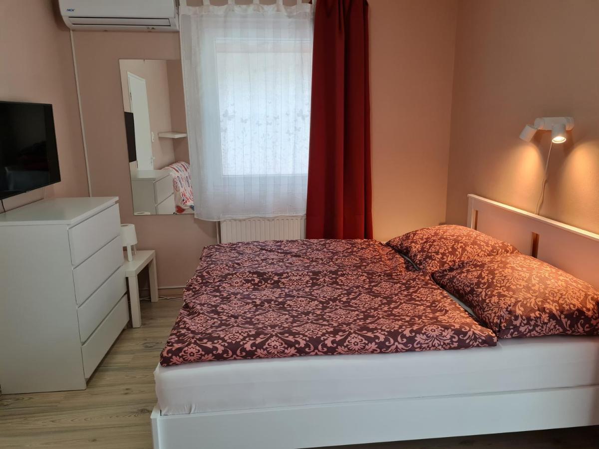 Crystal és Susanne Panzió Bed and Breakfast Siófok Exterior foto