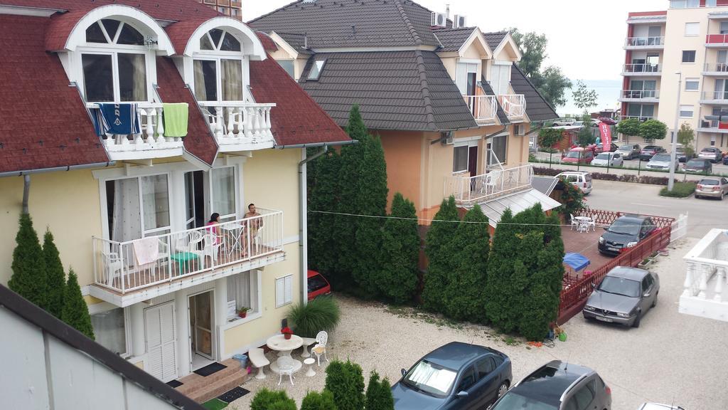 Crystal és Susanne Panzió Bed and Breakfast Siófok Exterior foto